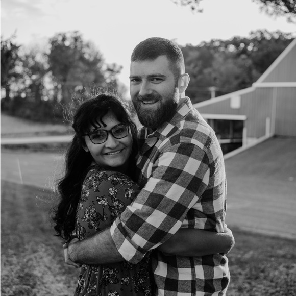 Meet your Posher, Melissa - Picture 1 of 1